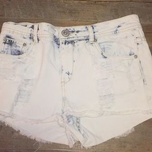 PARISIAN COLLECTION Denim Cut Offs Size Size 8